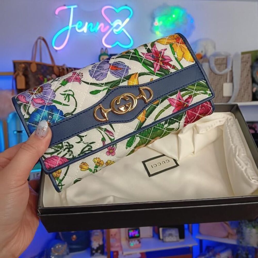 New In Box Gucci Zumi Continental Wallet Quilted Flora Canvas Full Set